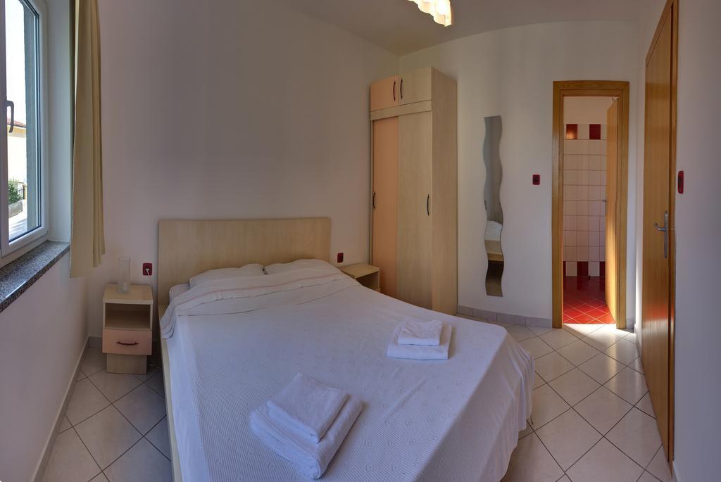 Vis A Vis Apartments Башка Номер фото